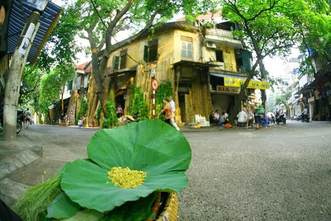 Nen mua com vao buoi sang